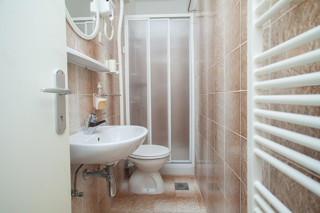 Guest House Lovric Lumbarda Camera foto