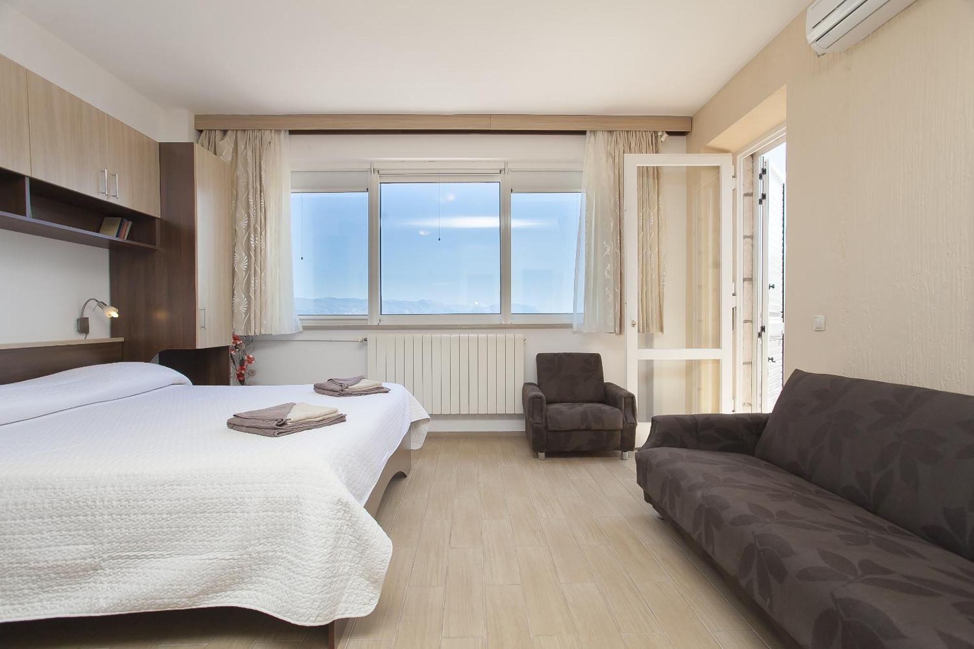Guest House Lovric Lumbarda Camera foto